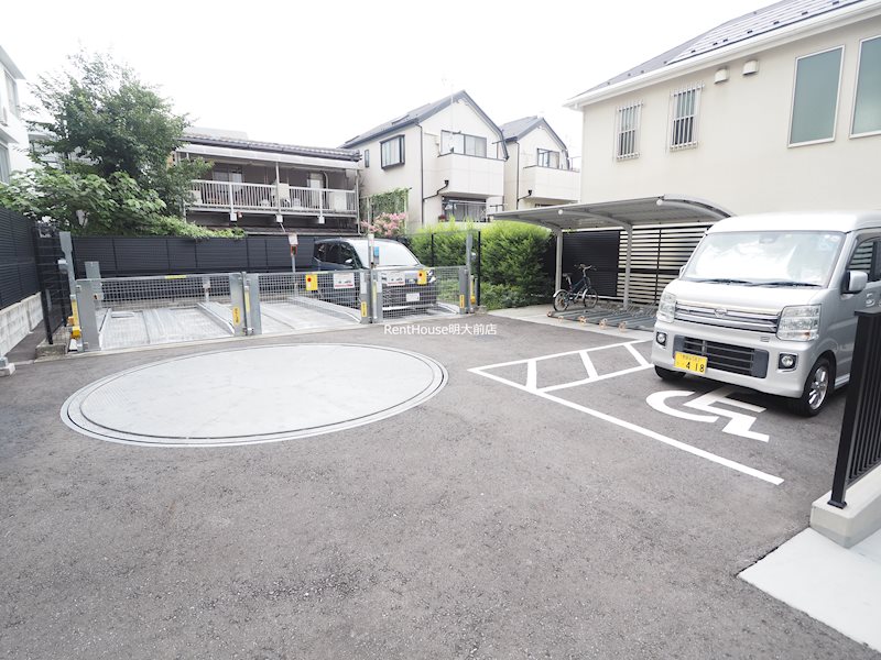 東京都世田谷区松原２丁目 駐車場