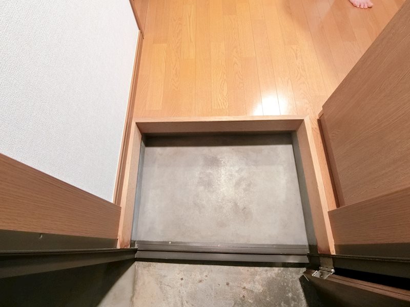 東京都世田谷区北沢５丁目 玄関