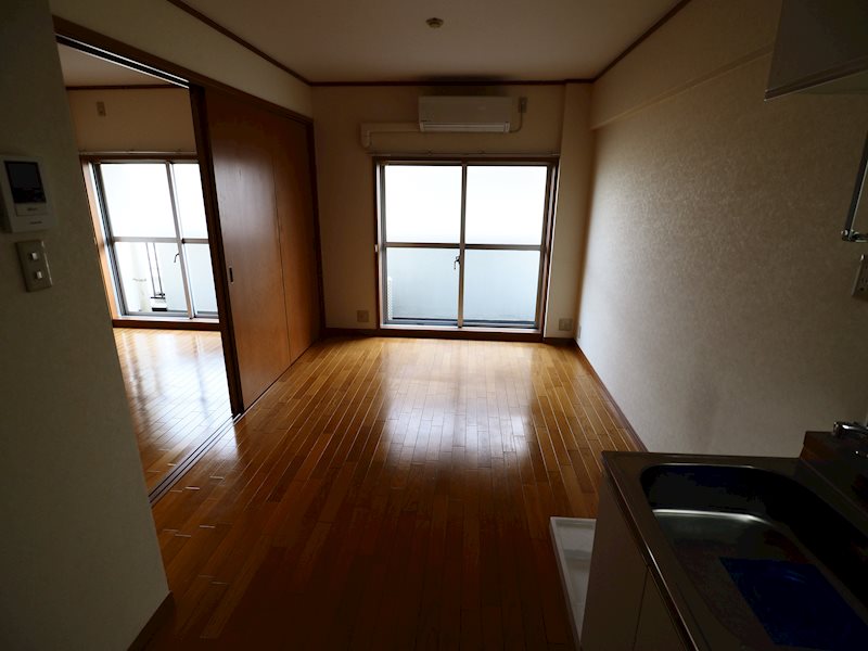 東京都渋谷区本町１丁目 リビング