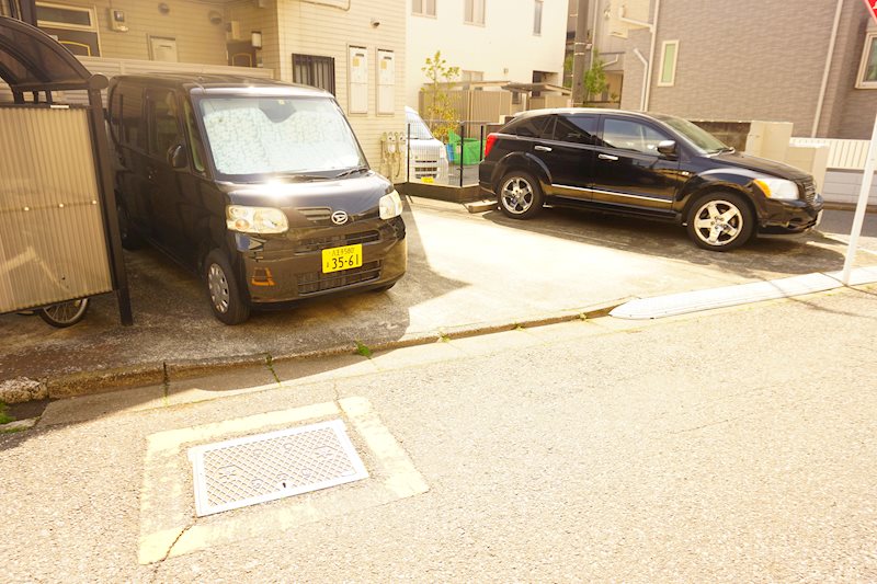 東京都杉並区和泉３丁目 駐車場