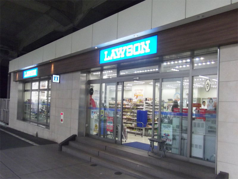 東京都世田谷区北沢４丁目 コンビニ
