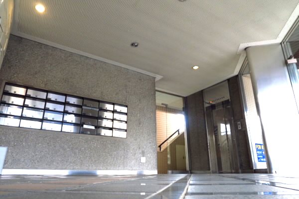 東京都世田谷区南烏山６丁目 エントランス