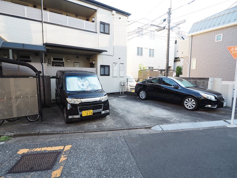 東京都杉並区和泉３丁目 駐車場