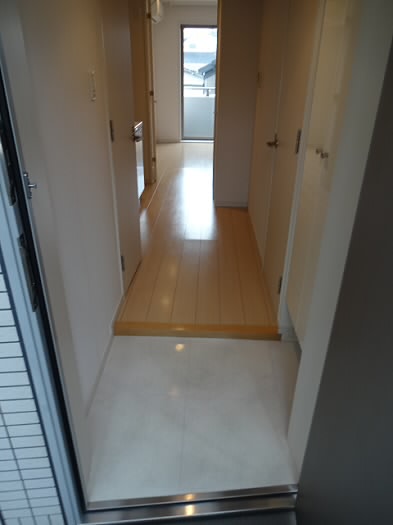 東京都世田谷区北沢５丁目 玄関