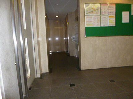 東京都渋谷区笹塚２丁目 エントランス