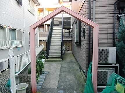 東京都世田谷区大原１丁目 エントランス