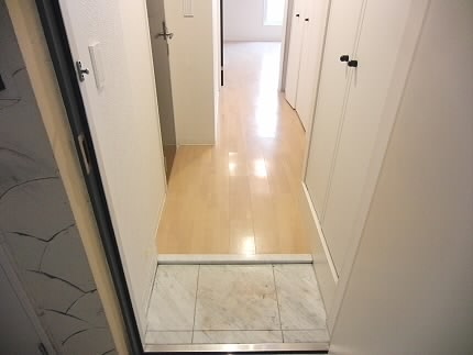 東京都渋谷区本町６丁目 玄関