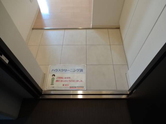 東京都世田谷区北沢５丁目 玄関