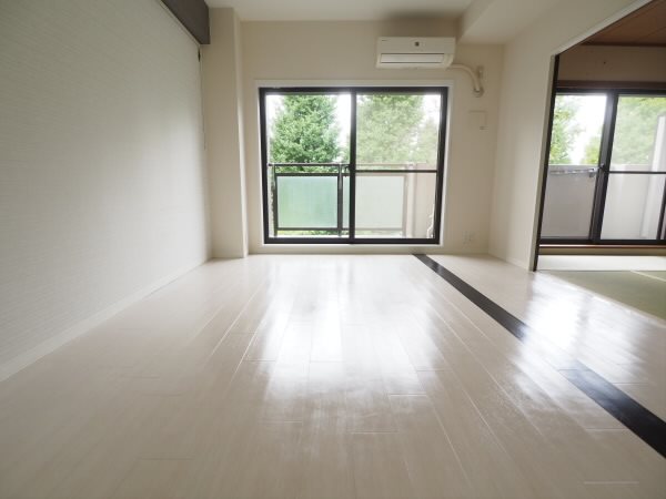 東京都世田谷区北烏山２丁目 リビング