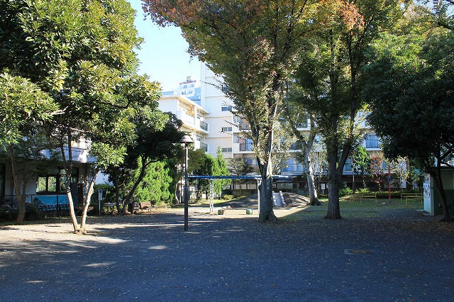 東京都杉並区上高井戸１丁目 公園