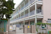 東京都世田谷区赤堤３丁目 小学校