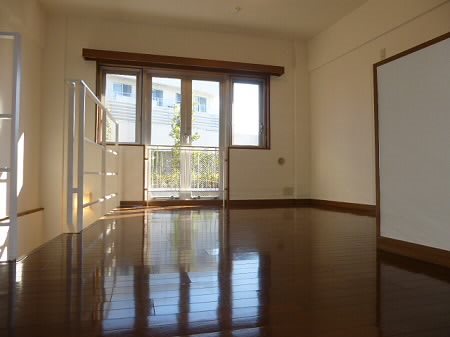 東京都世田谷区桜上水４丁目 リビング