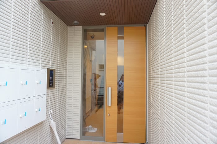 東京都世田谷区北沢５丁目 エントランス