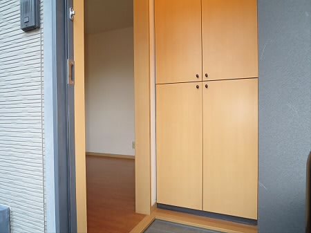東京都杉並区和泉２丁目 玄関