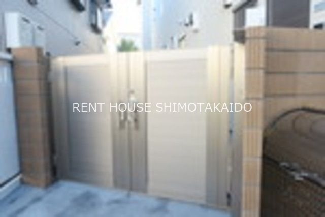 東京都杉並区和泉２丁目 エントランス