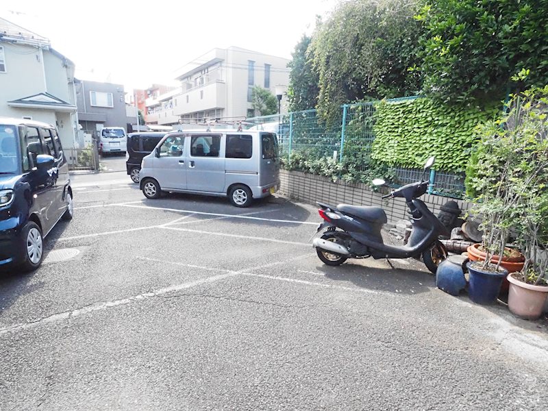 東京都杉並区和泉３丁目 駐車場
