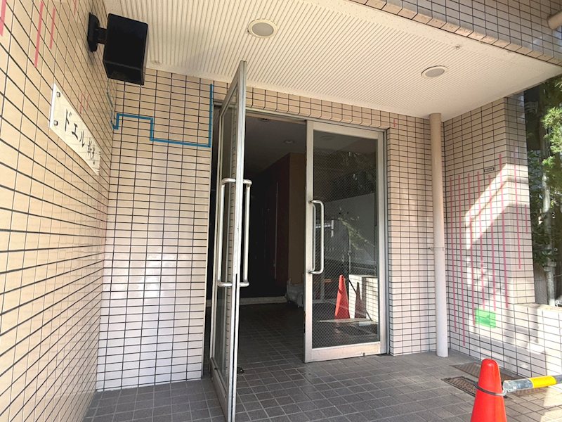 東京都世田谷区松原２丁目 エントランス