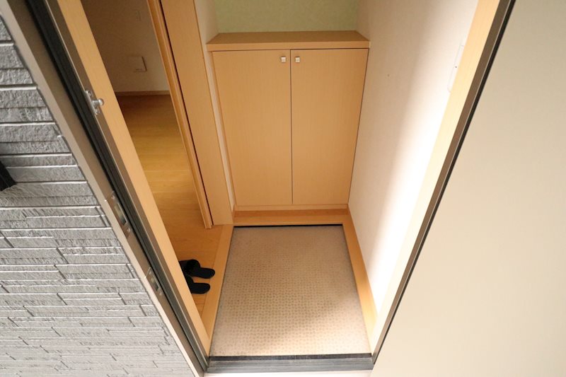 東京都杉並区和泉１丁目 玄関
