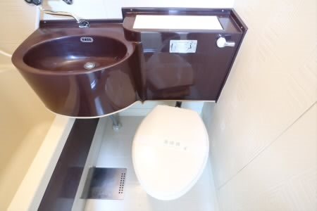 東京都杉並区下高井戸１丁目 トイレ