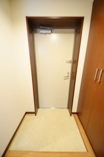 東京都杉並区下高井戸２丁目 玄関