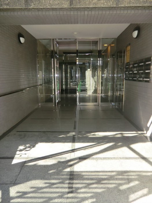 東京都渋谷区本町５丁目 エントランス