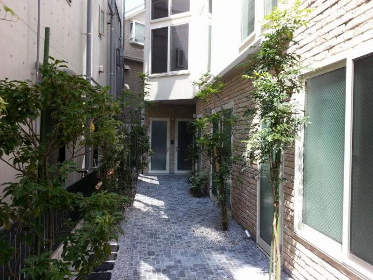 東京都渋谷区本町５丁目 玄関