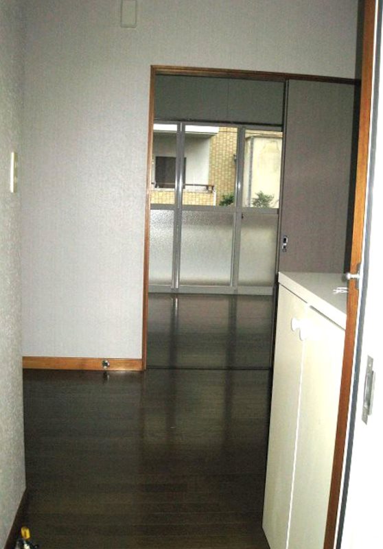 埼玉県東松山市元宿１丁目 玄関