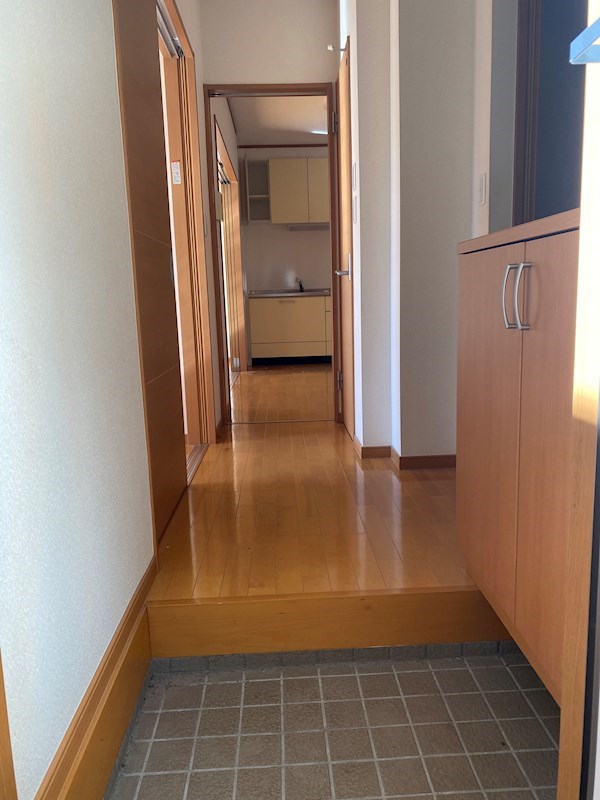 埼玉県東松山市若松町２丁目 玄関