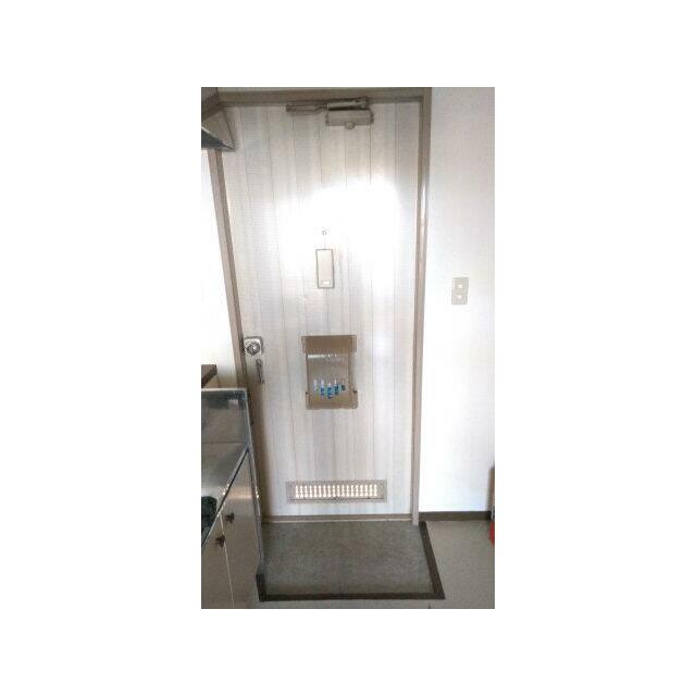 カレッジプラザ 玄関