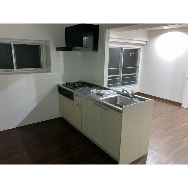 ロワール坂戸 キッチン
