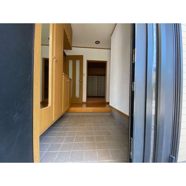 和泉町戸建貸家 玄関