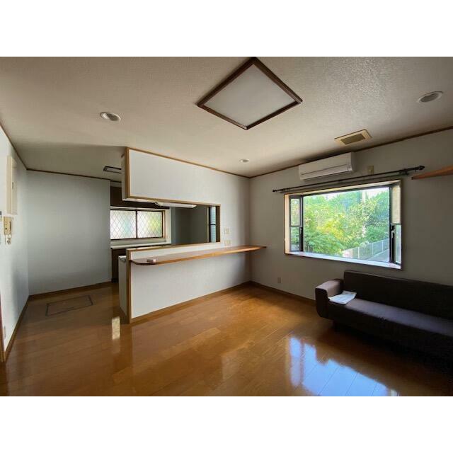 和泉町戸建貸家 リビング