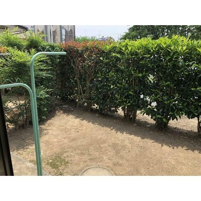グリーンハイツ 庭