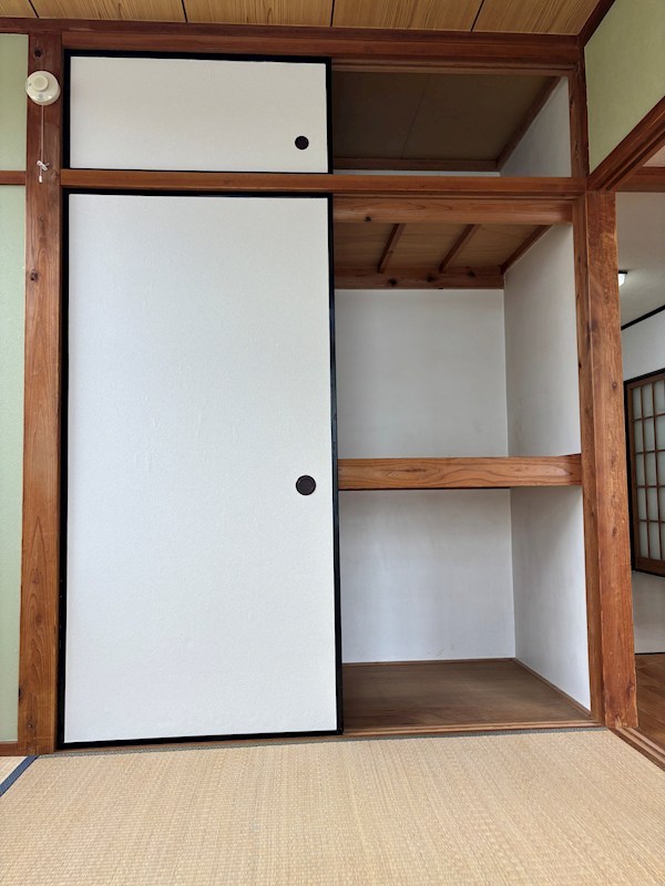 グリーンハイツ 収納