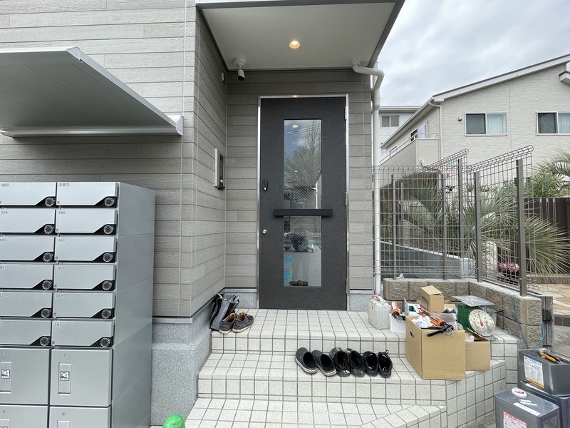 リブリ・メルシャン南町 エントランス