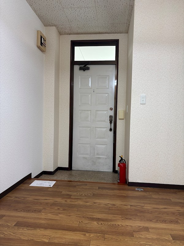 中島マンション 玄関