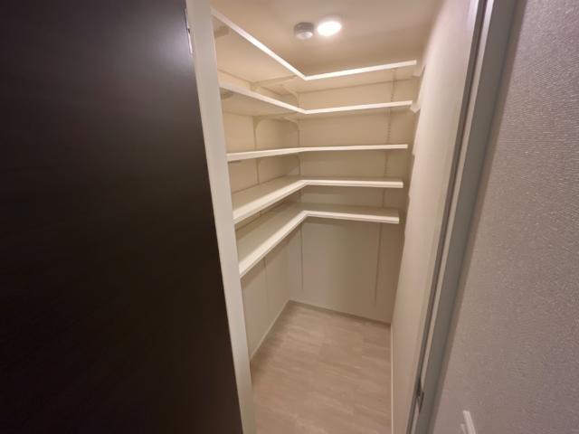 パーシモンズ　テラス 収納