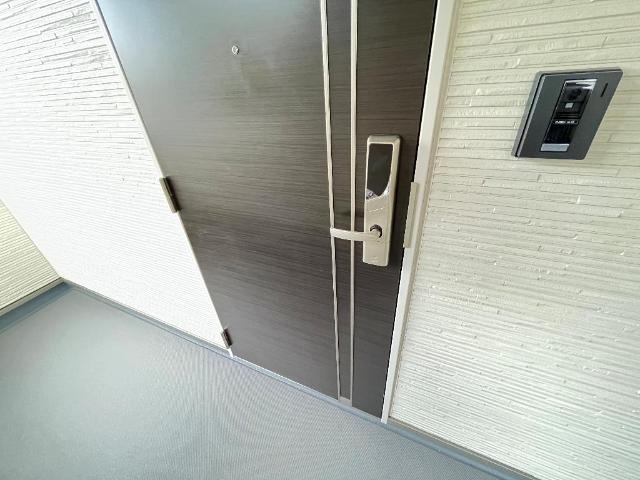 パーシモンズ　テラス 玄関