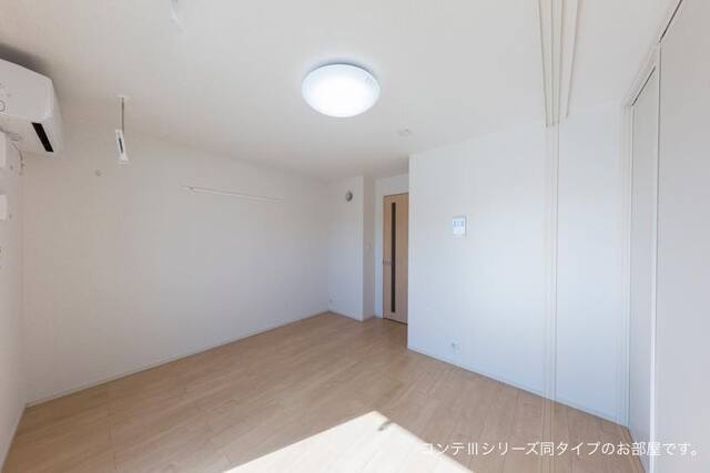 ヒカルサ熊谷曙町 リビング