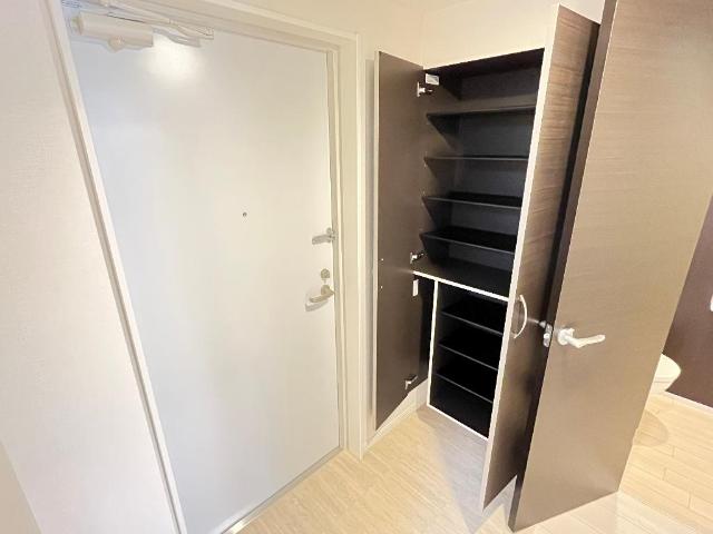 パーシモンズ　テラス 収納