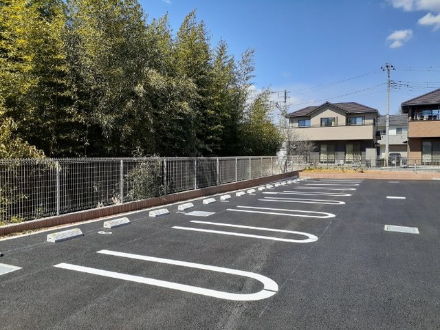 オークランド　シャルマンＡ 駐車場