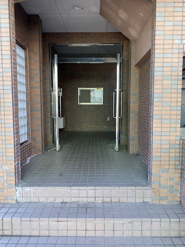 CIMA高坂 エントランス