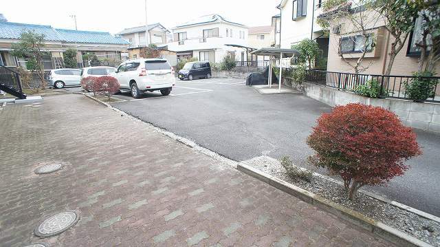 プランタンエトワール 駐車場