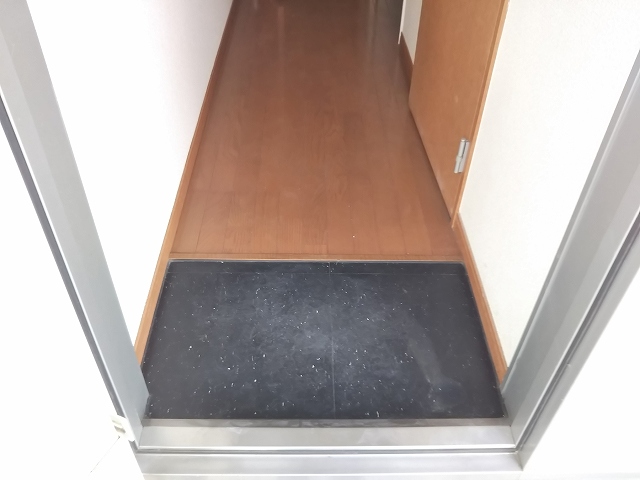 レオパレスＫＭ 玄関