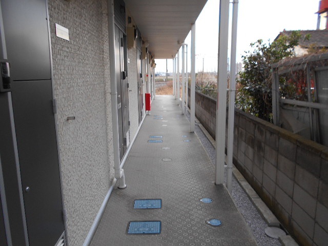 レオネクストＳＡＡＤ 玄関