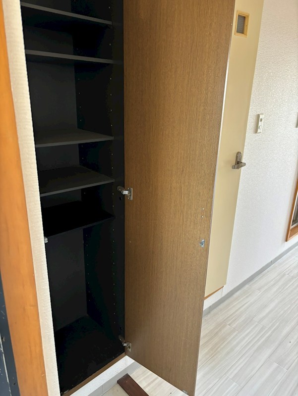 長島ビル 収納