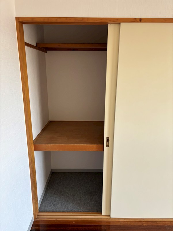 長島ビル 収納