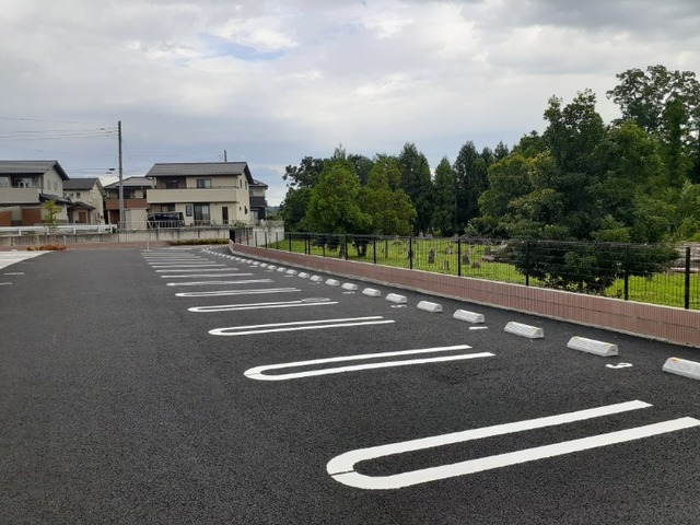 キャトル　セゾン 駐車場