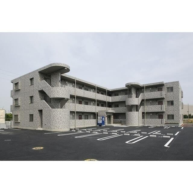 エクシージュ 駐車場