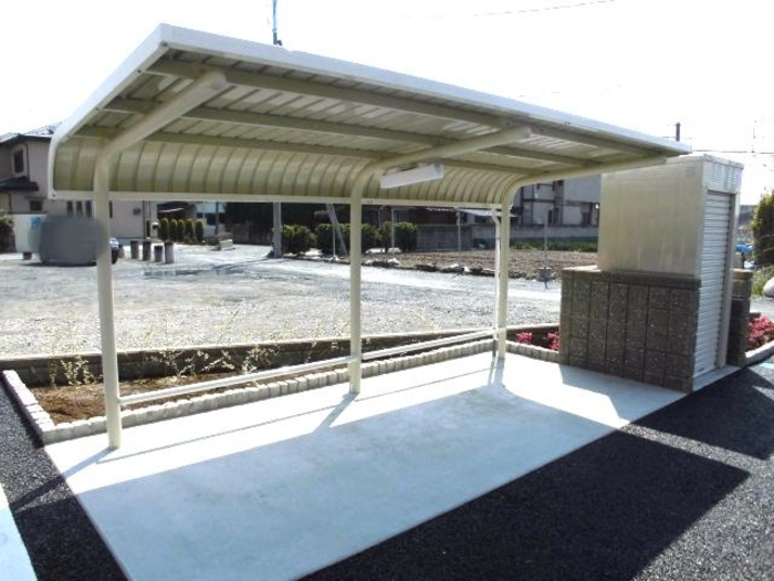 クローネ 駐車場